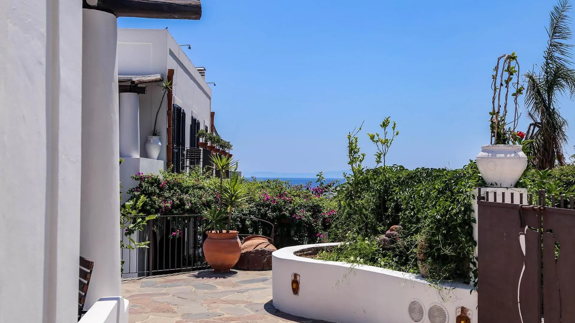 Quartara Boutique Hotel Panarea